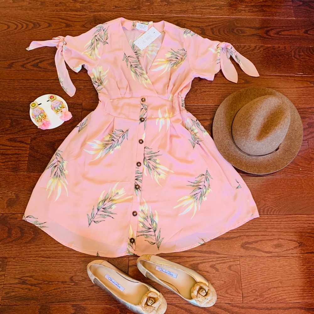 SOLD. Sienna Sky pink floral dress. Size small.